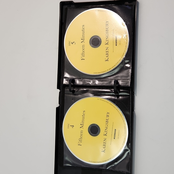 2/$20💥 Karen Kingsbury FIFTEEN MINUTES Audiobook Unabridged - Picture 8 of 9